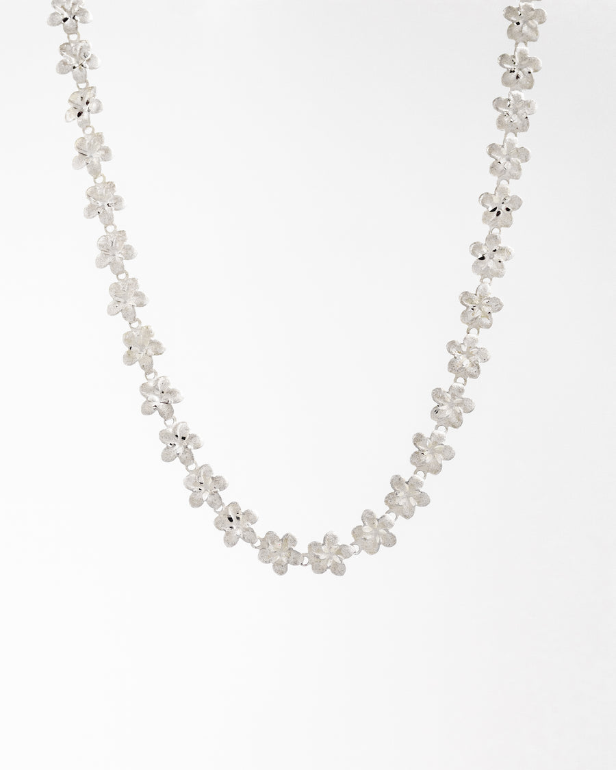 Flower Matte Finish Necklace