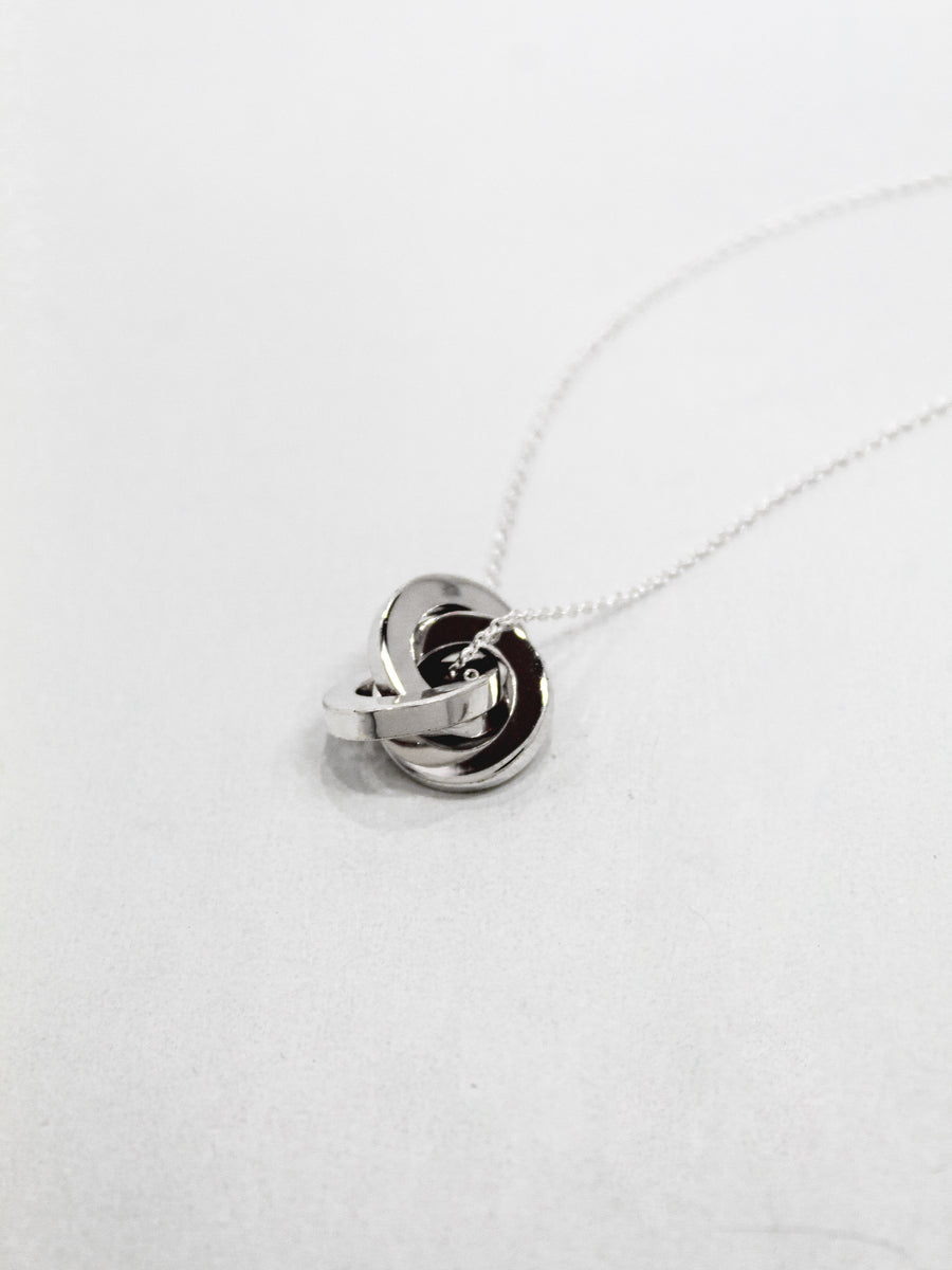Knot Necklace